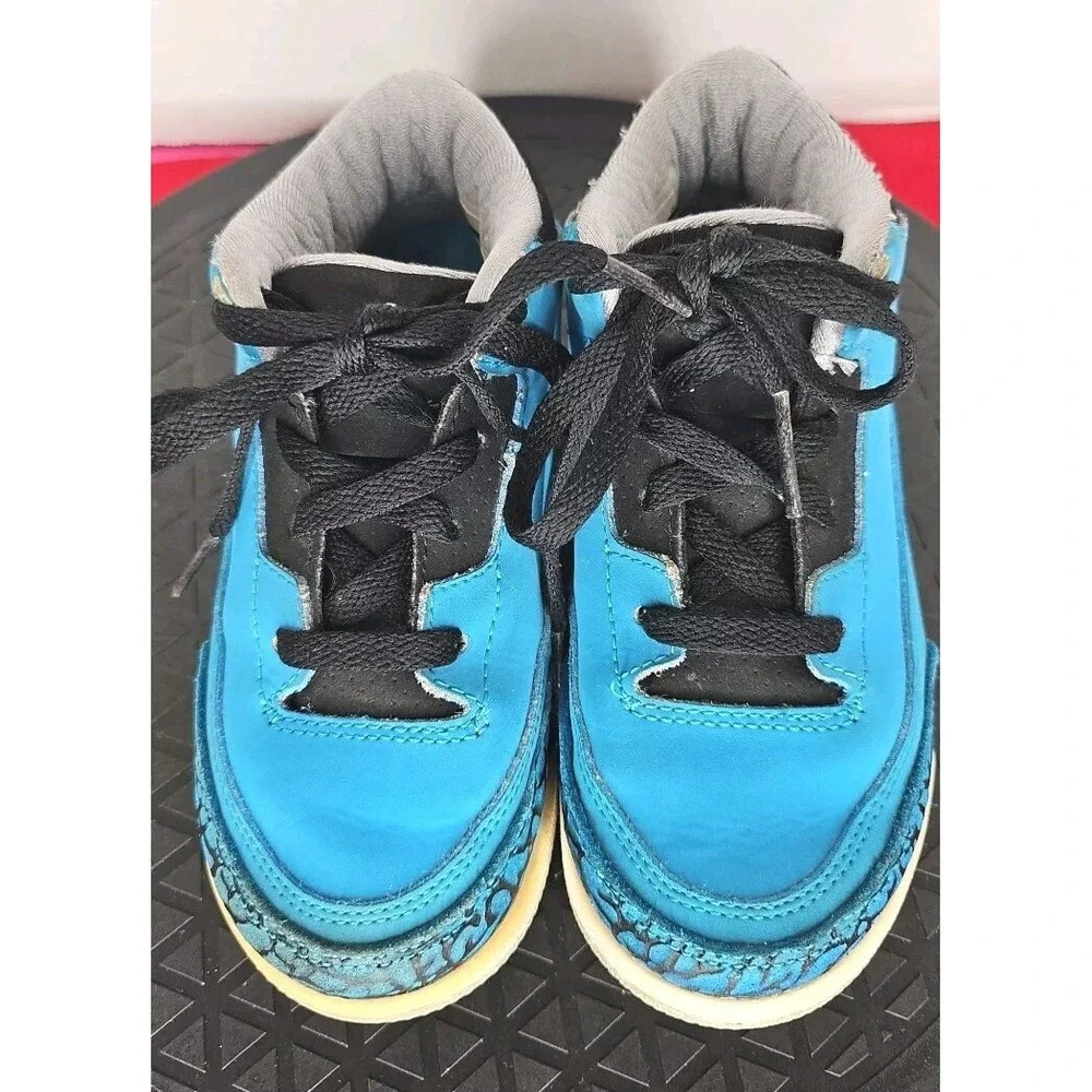 Air Jordan 3 Retro Powder Blue Toddler‎ Size 10C 2013 832033-408 Boys Girls